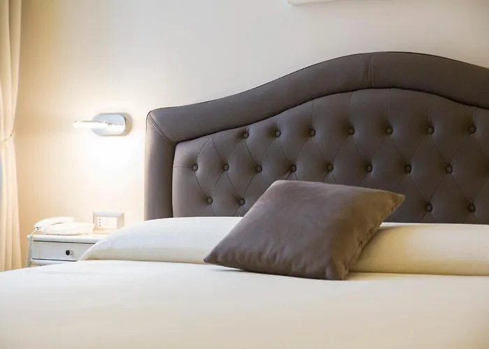 Royal Rooms Luxury Suite