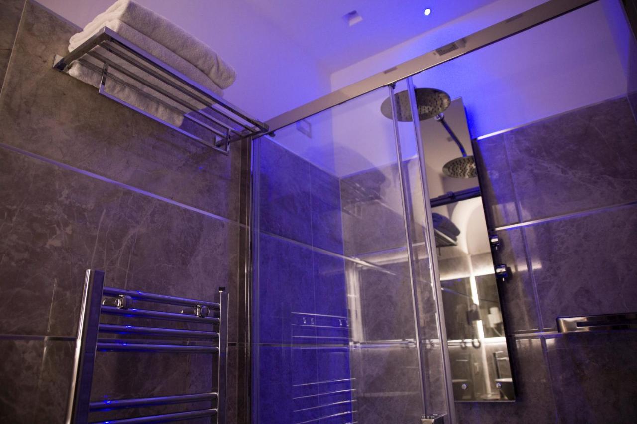 Royal Luxury