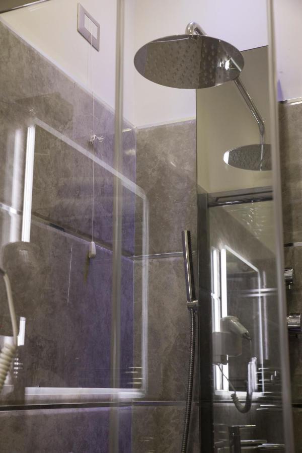 Royal Luxury 3* Nápoles